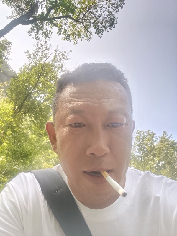 中年大叔的第一张照片--洛阳交友中心